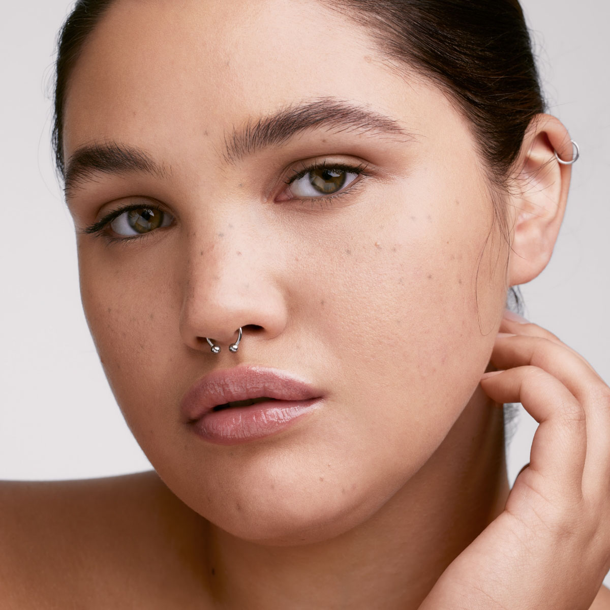 SOFT'LIT NATURALLY LUMINOUS LONGWEAR FOUNDATION (BASE DE MAQUILLAJE PARA ROSTRO)